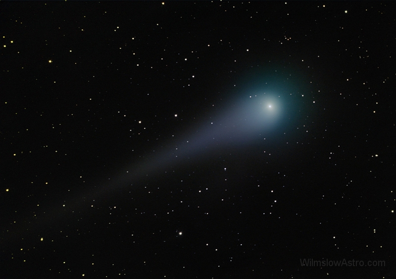 lulin005_50.jpg -    Object:   Comet C/2007 N3 Lulin     Date:   February 26th 2009 00:01UT     Instrument:   C14 Hyperstar f/2     Camera:   QHY8     Exposure:   22x 2 minutes     Filters:   None     Comments:   Two stacks of 22 images, the first aligned on the comet head, and combined with another stack aligned on the stars.  